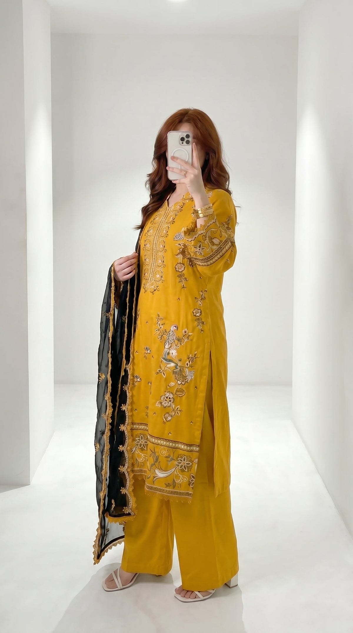 Gul naaz Embroidered - 3pc