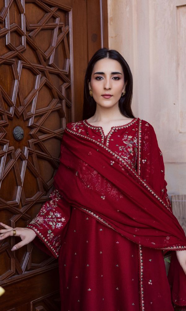 Elegant Black & Maroon 3-Piece Suit