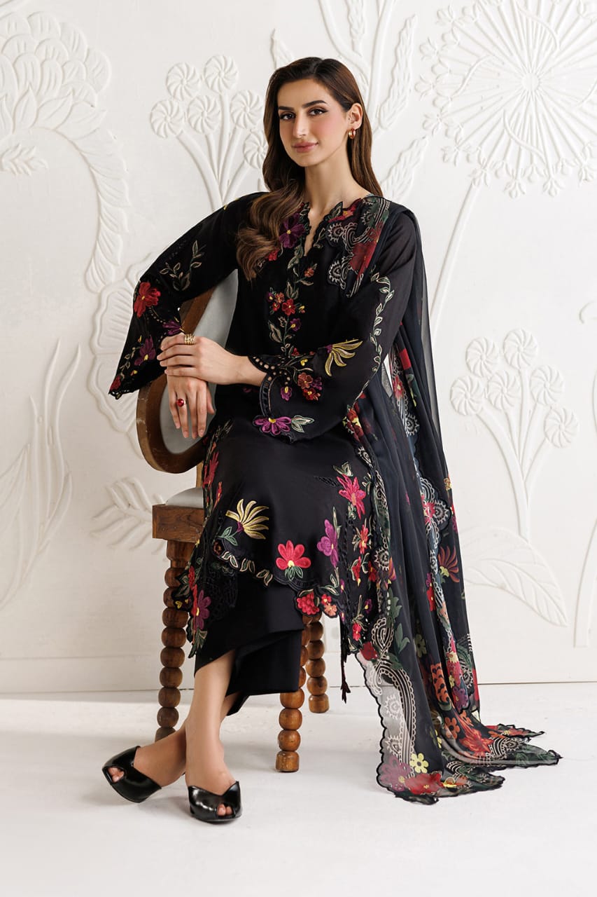 Embroidered Lawn 3pc Suit