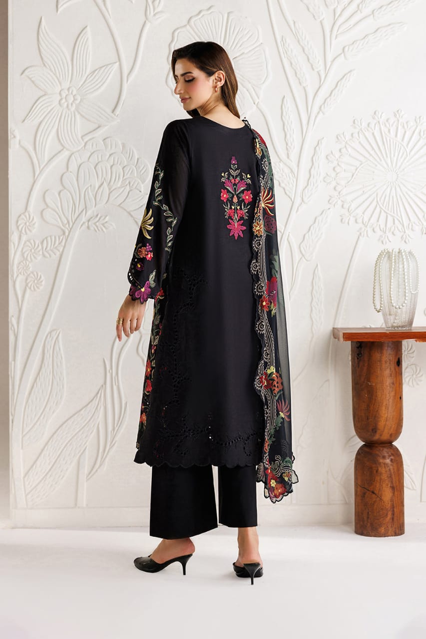 Embroidered Lawn 3pc Suit