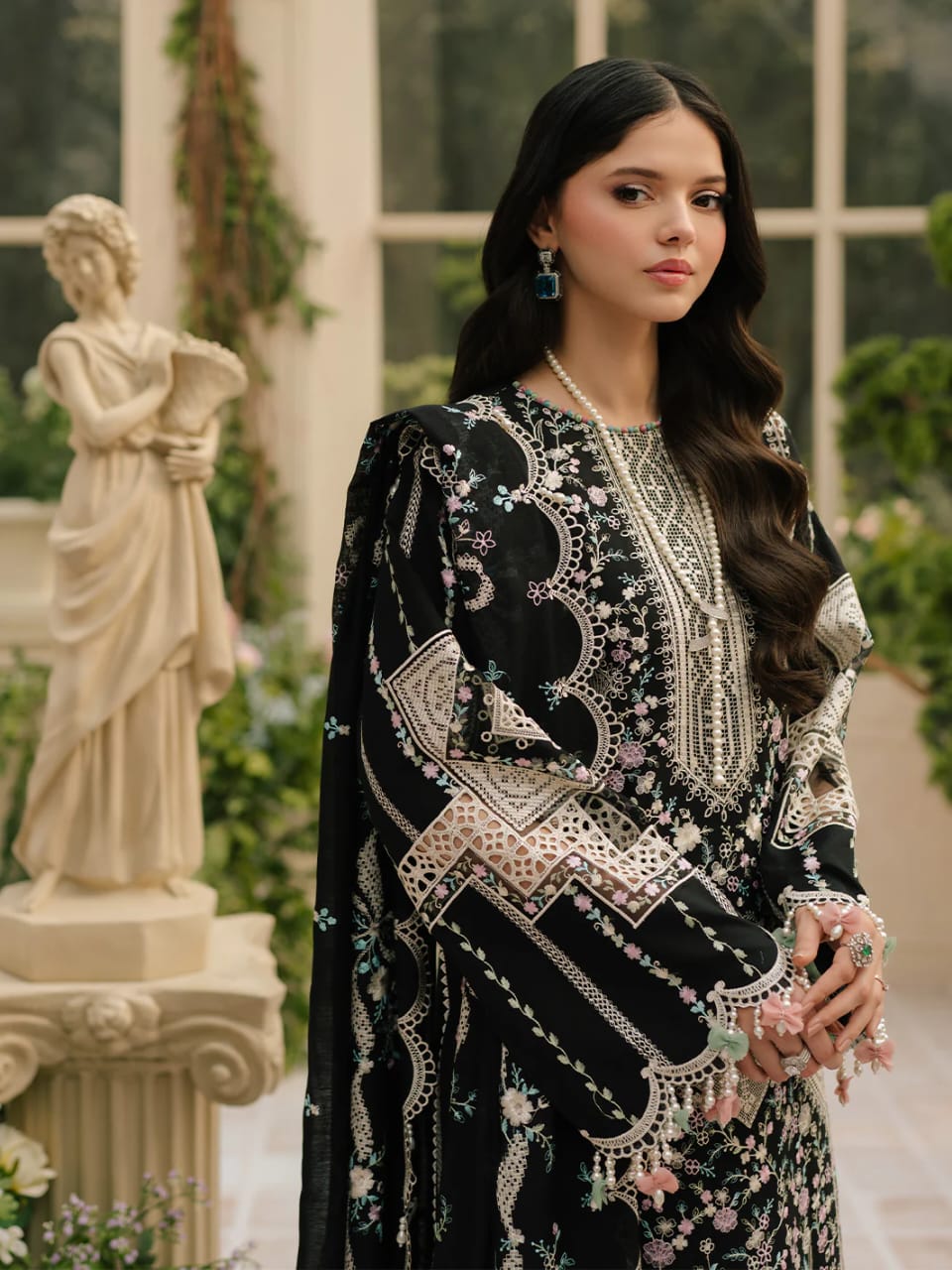 Black Luxury Lawn Suit