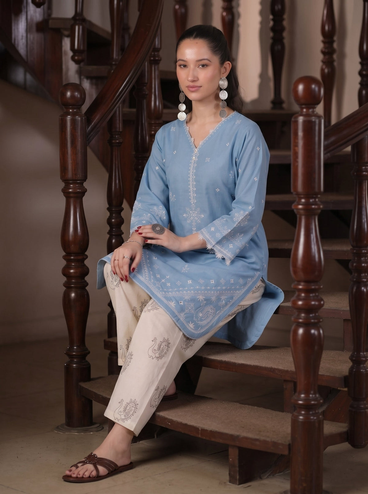 Aasman Embroidered -2pc