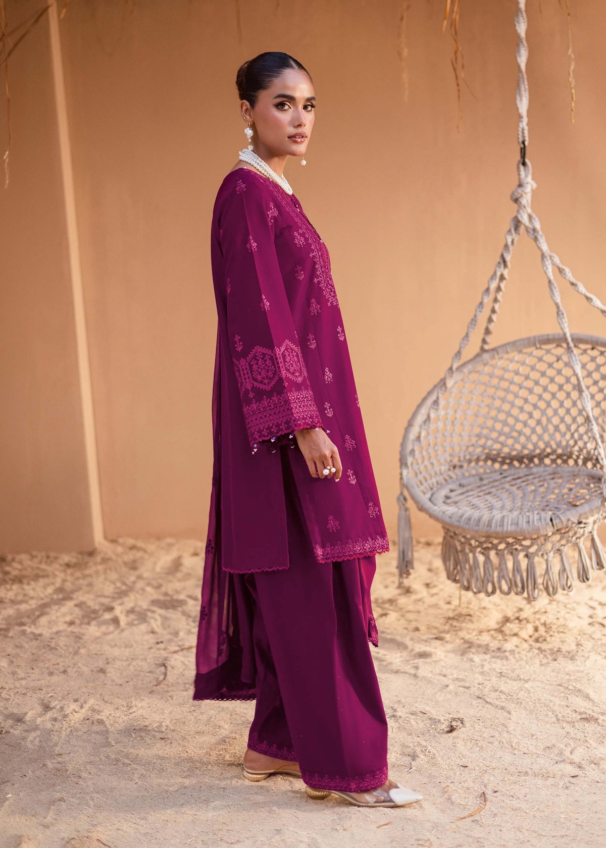 Ava Embroidered - 3pc